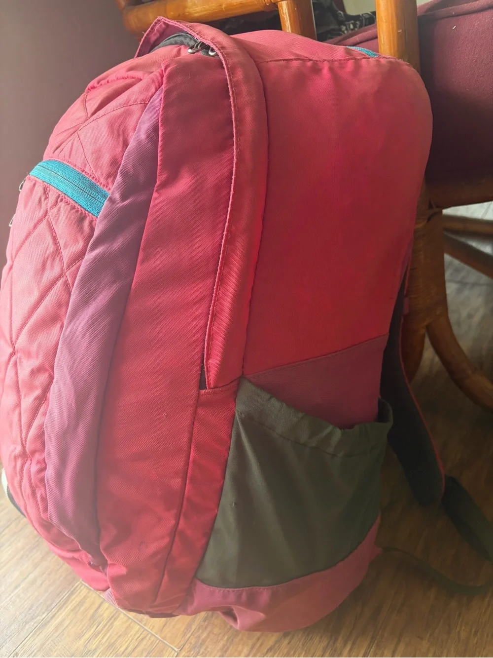 Patagonia Pink Quilted Backpack with Blue Zipper Accent - Picture 3 of 7
